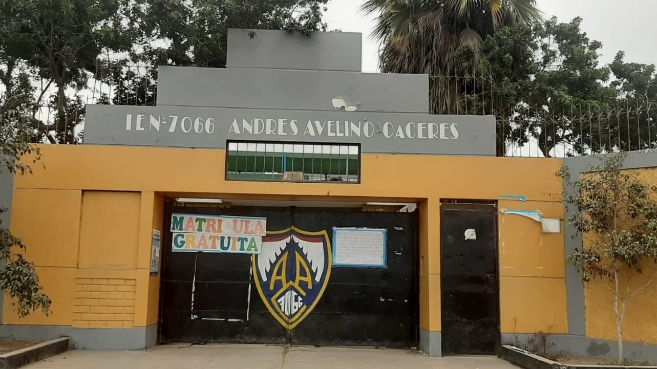 Escuela 7066 ANDRES AVELINO CACERES - Chorrillos
