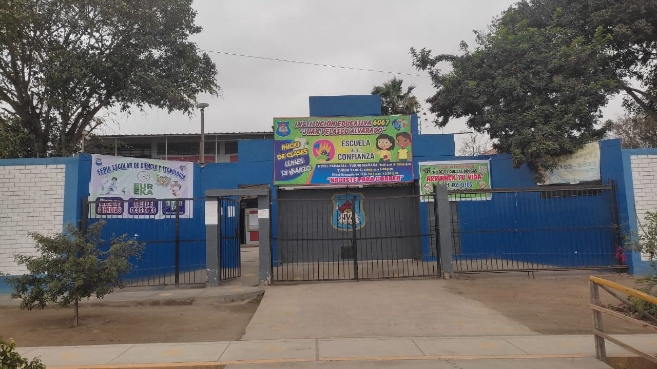 Colegio 6067 JUAN VELASCO ALVARADO - Villa El Salvador