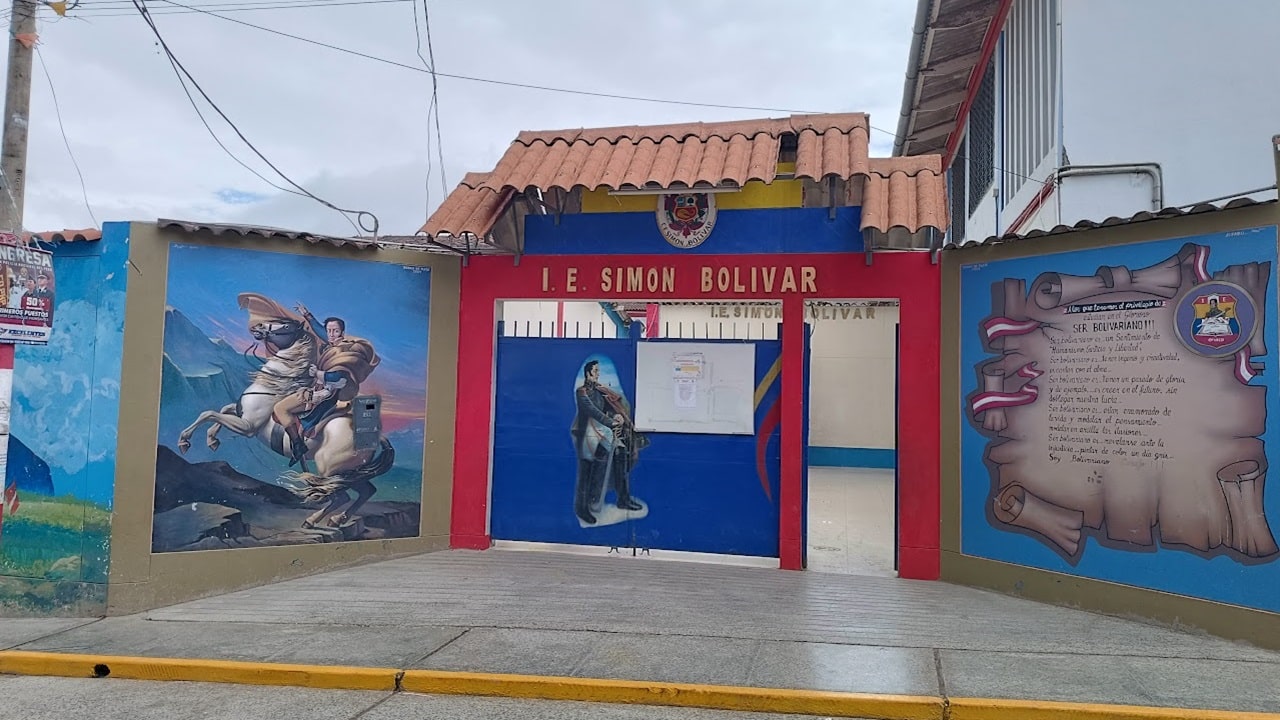Escuela SIMON BOLIVAR - Otuzco