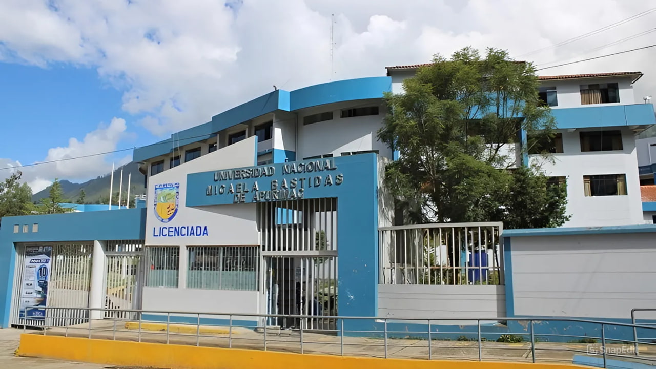 Universidad Nacional Micaela Bastidas - UNAMBA