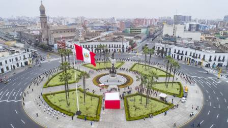 Inauguración de la Plaza Bolognesi en Lima